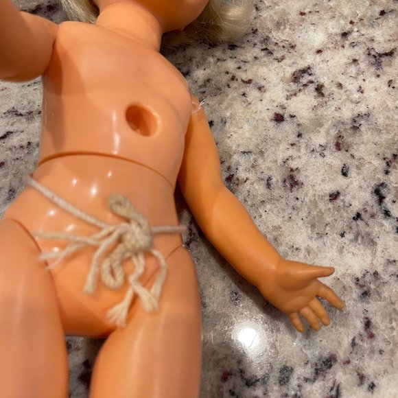 Vintage Ideal Toy Blonde Velvet Crissy 15" Doll Eyes Open/Close - Picture 9 of 10